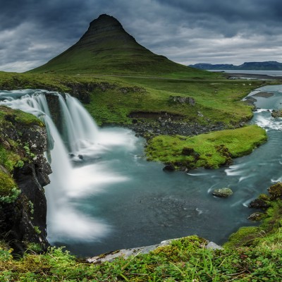 Kirkjufell Wasserfall in Island